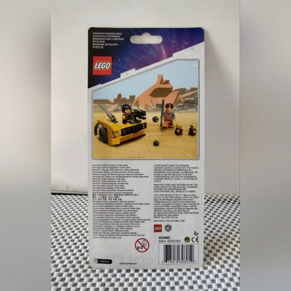 Lego Movie 2 Minifigure Pack 853865 NWT Building Toy Set